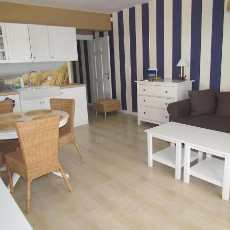 Apartament Korab Apartment Zarnowska Ngoại thất bức ảnh